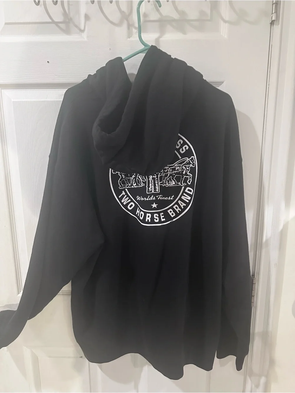 Levi’s Relaxed Graphic Hoodie XXL Black NWT Two Horse Brand